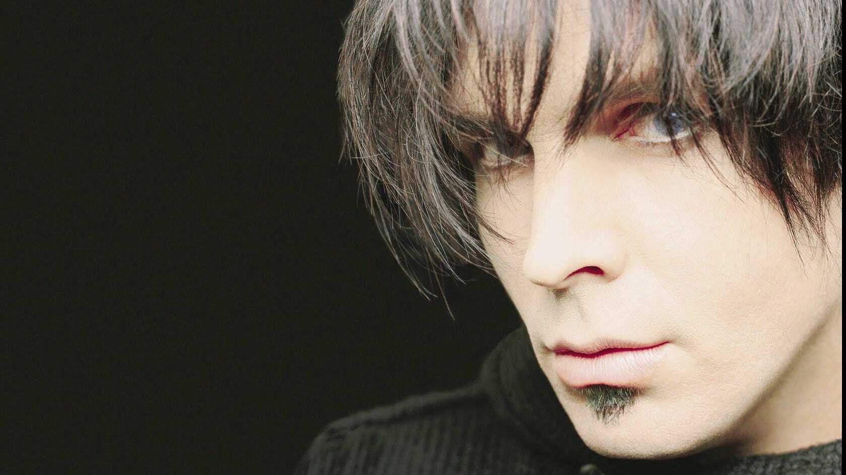 Behind the Life of Chris Gaines