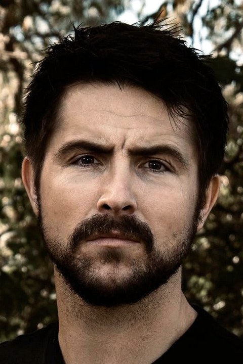 et billede af Scott James George