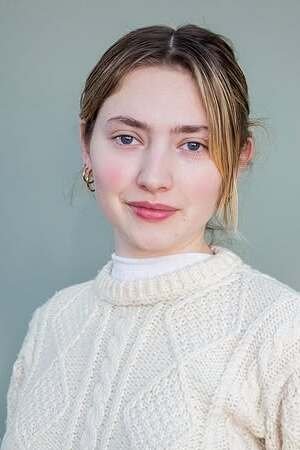 Dana Goldberg's picture in the cast