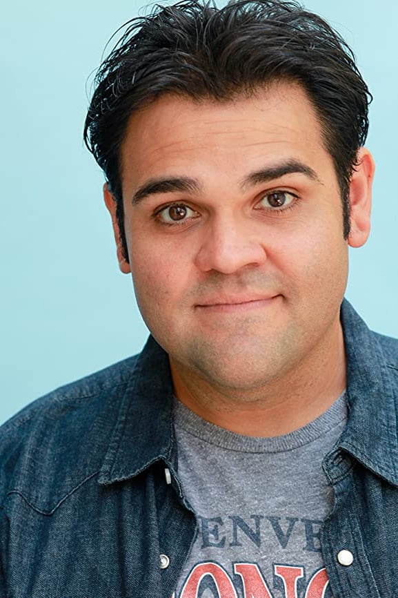 et billede af Johnny Skourtis