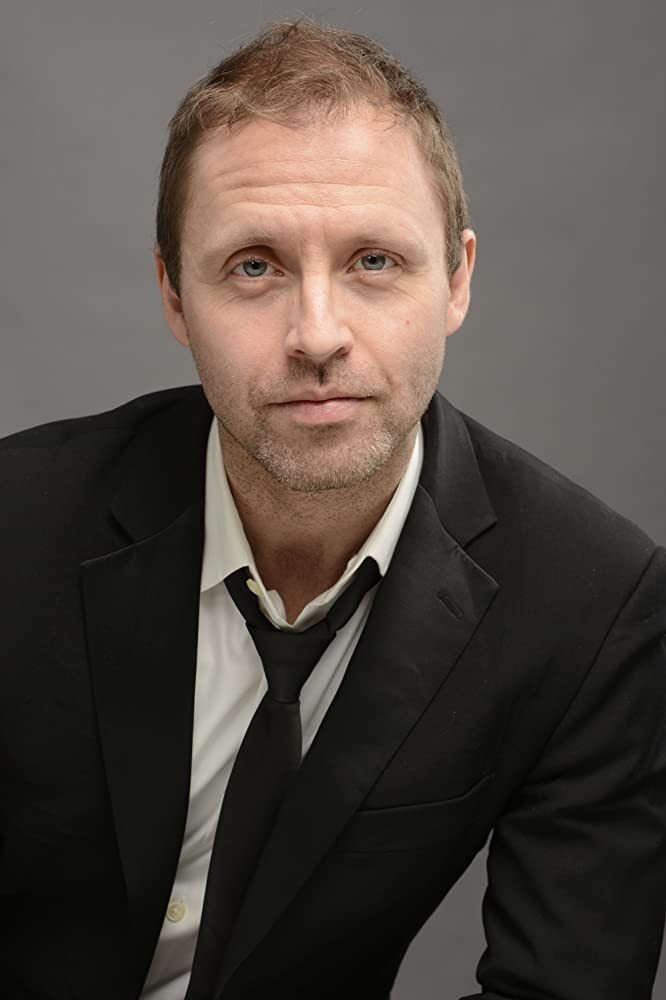 et billede af Jonathan Arons