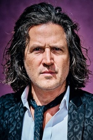 et billede af Tommy Barbarella