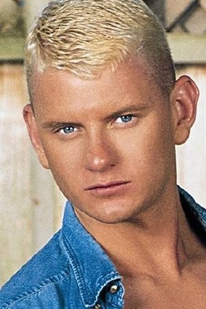 et billede af Drew Peters