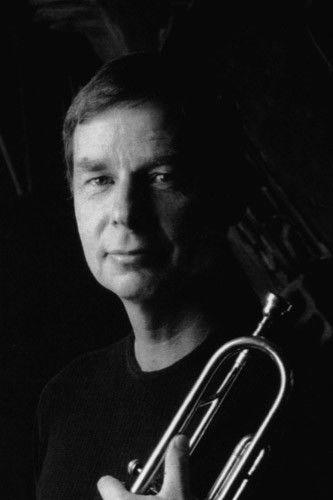 et billede af Bruce Fairbairn