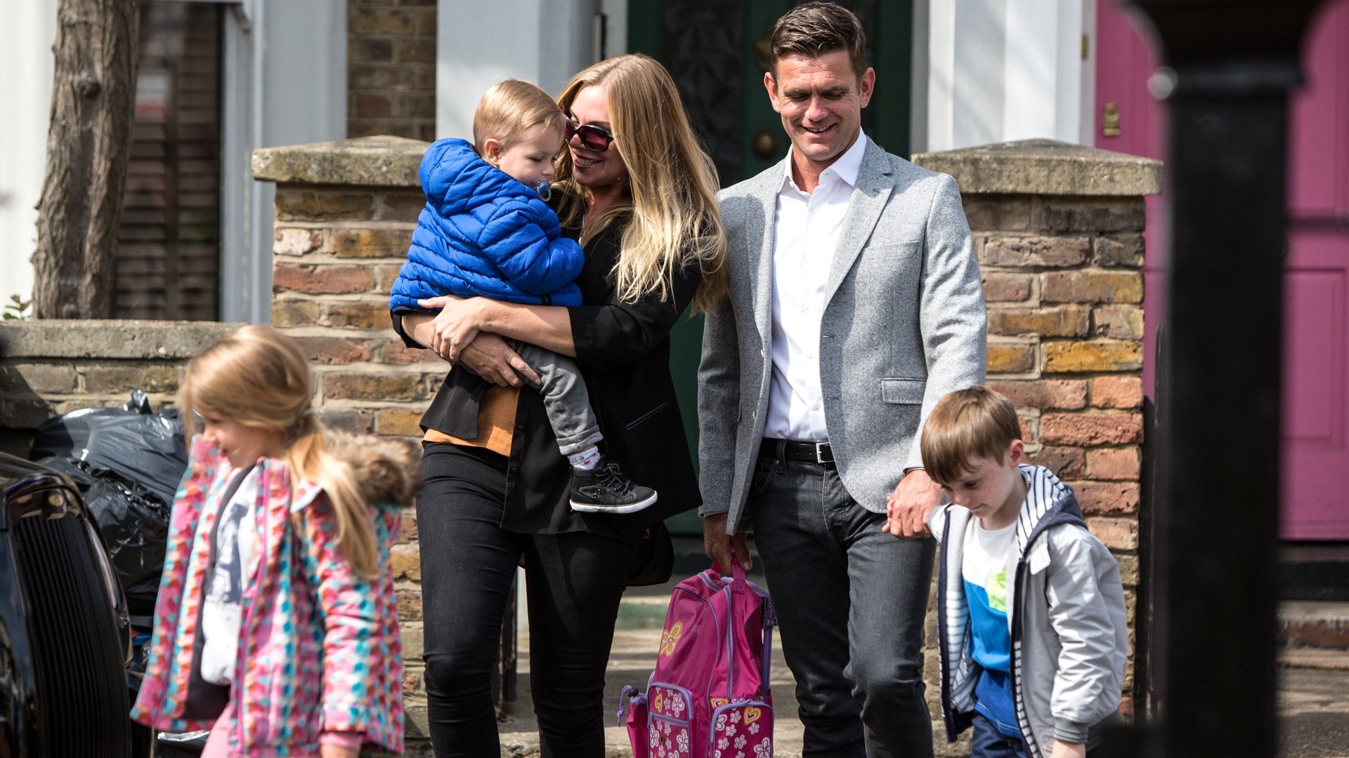 EastEnders 32x169