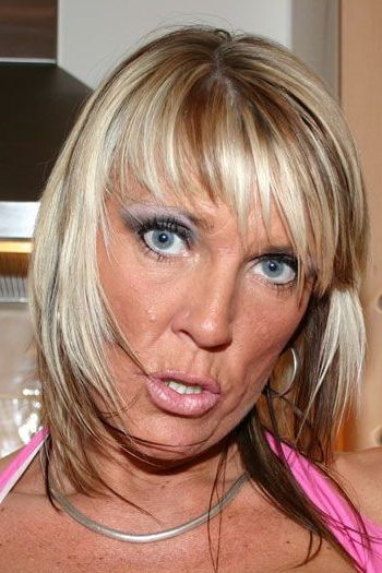 et billede af Mandi Milton