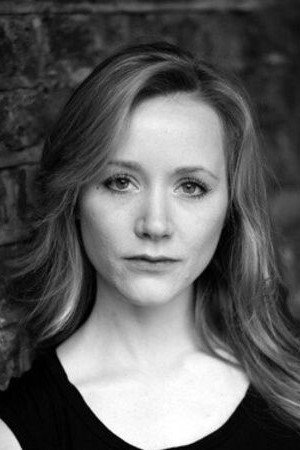 et billede af Charlotte Skeoch