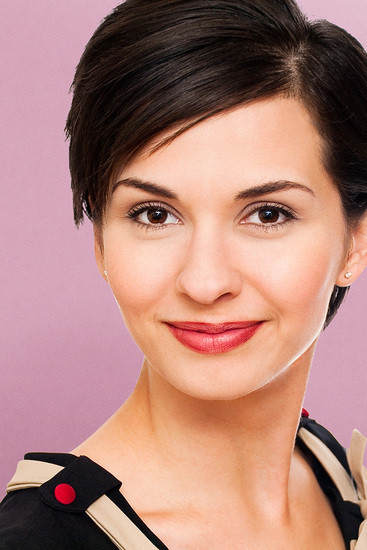 et billede af Julianne Donelle