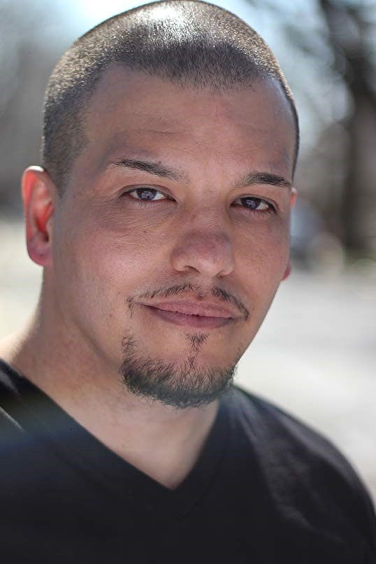 et billede af Shane Velez