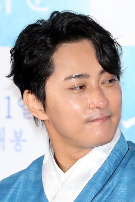 et billede af Lee Bong-geun