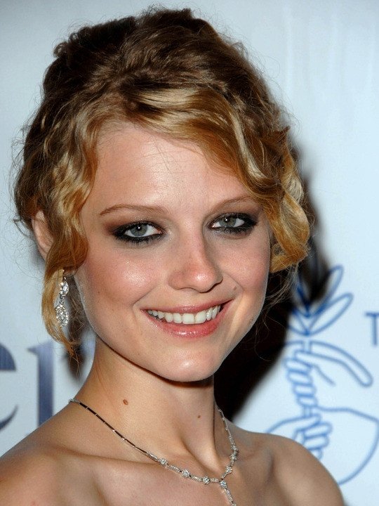 Ana Layevska Profile Images — The Movie Database (TMDb)