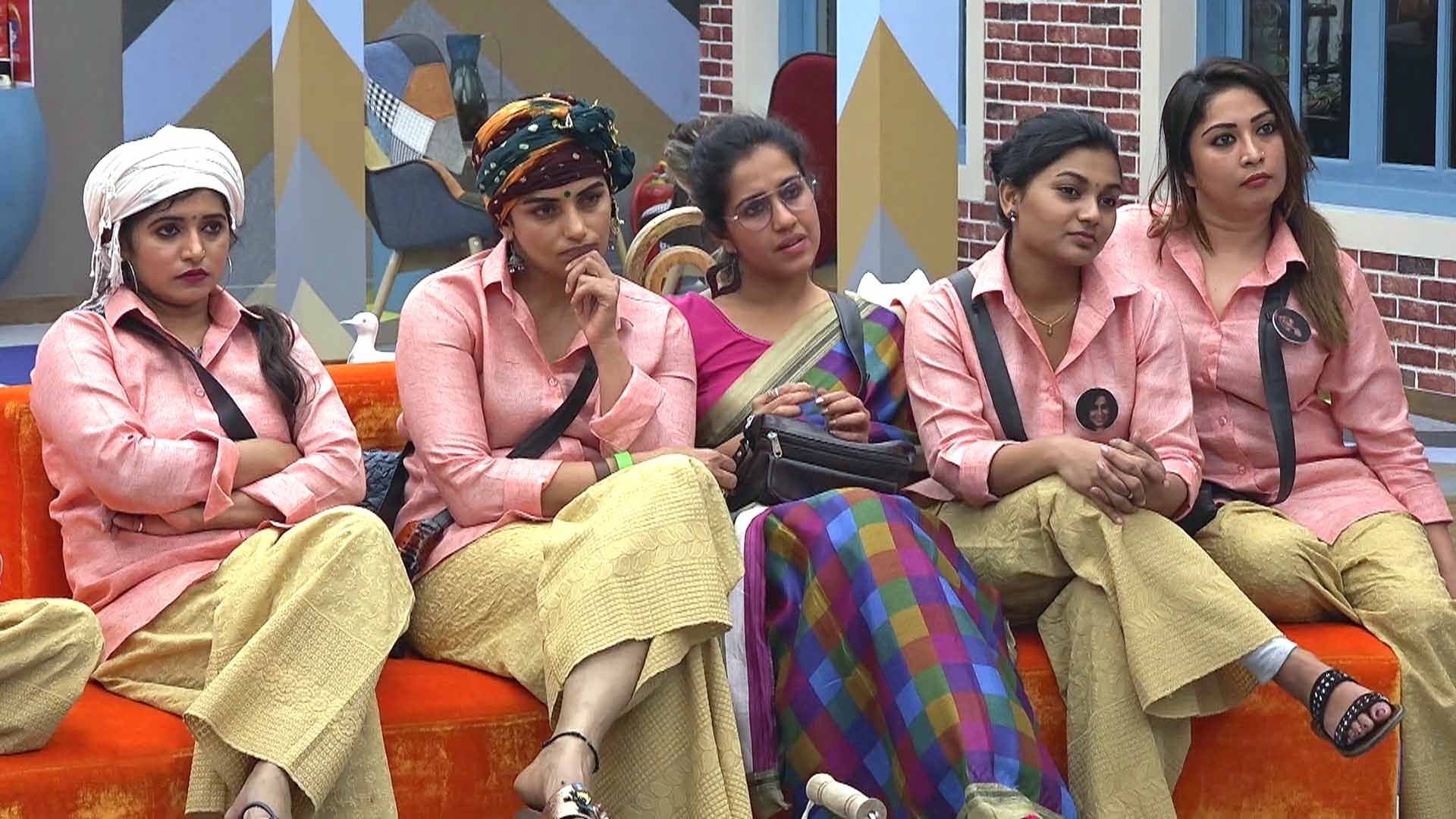 Thumbnail for Day 9: Luxury Task Turns Rough Season 1 Episode 10