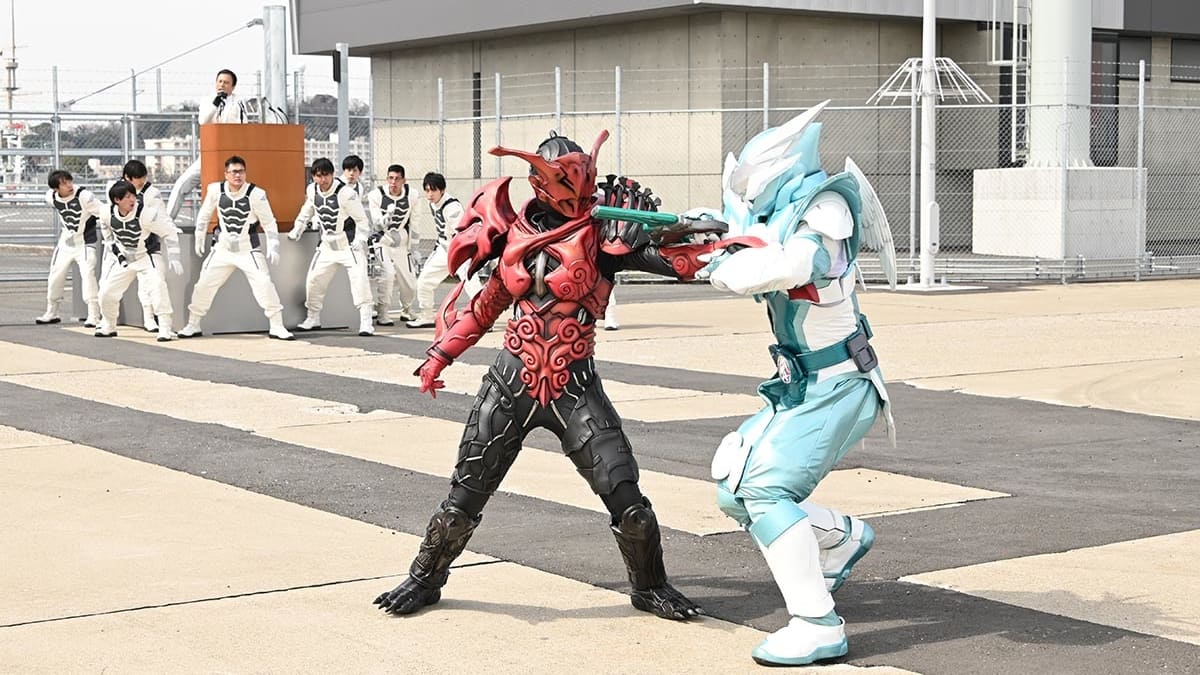 Kamen Rider Season 32 :Episode 35  Unknown Threat, The Road One Should Take