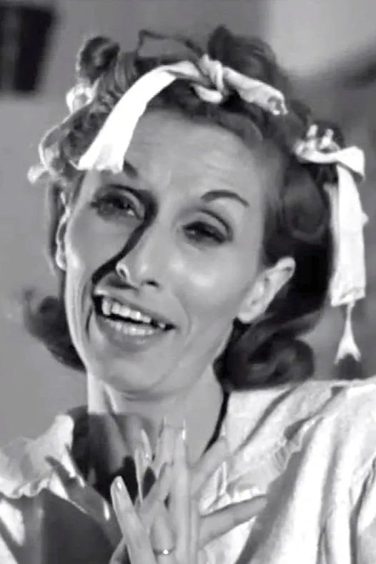 et billede af Athina Mertyri