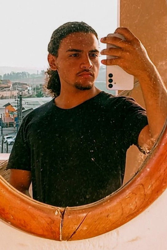 et billede af nicolas Fernandes