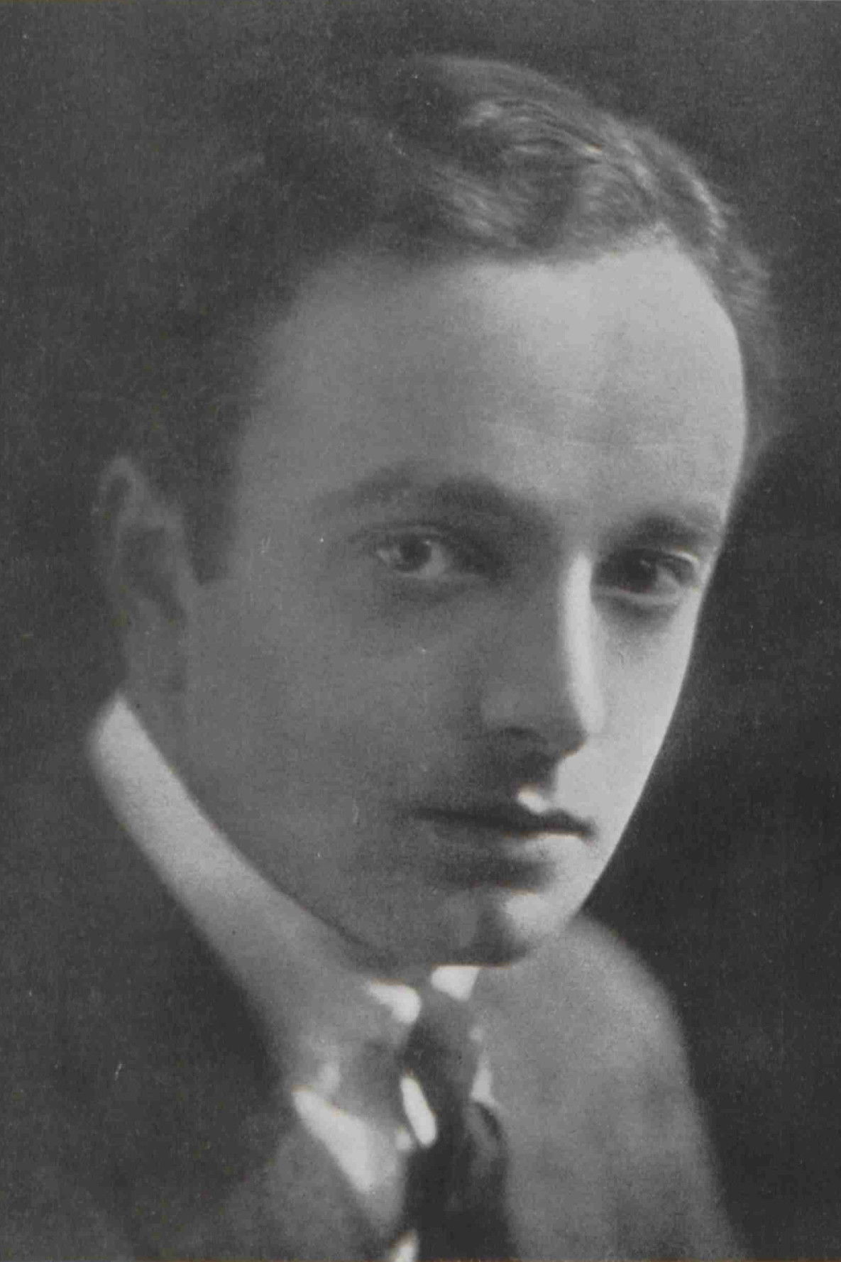 et billede af Adrian Brunel