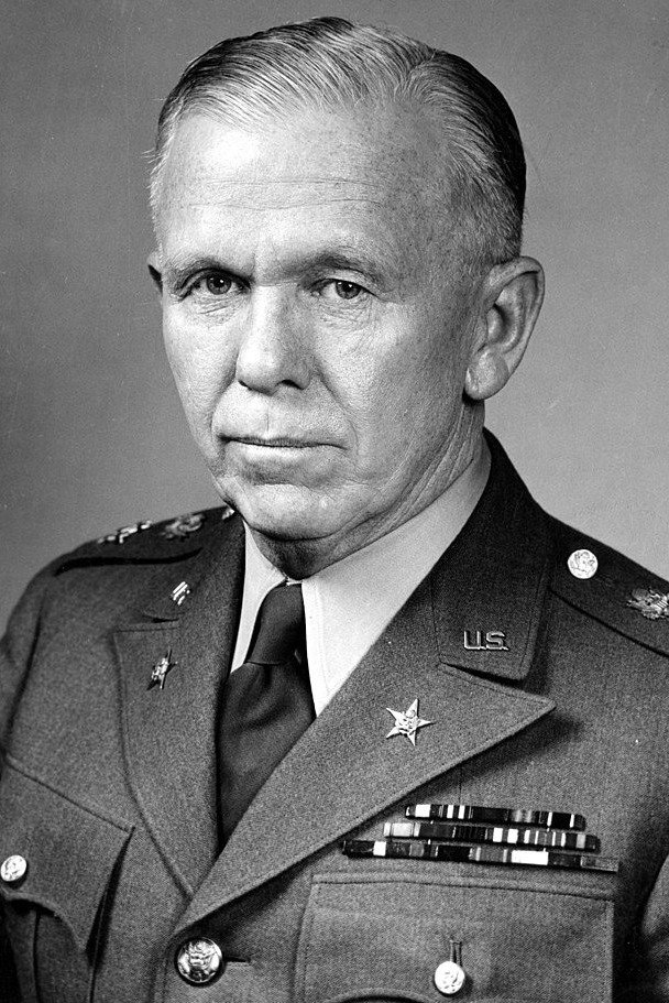 et billede af George C. Marshall