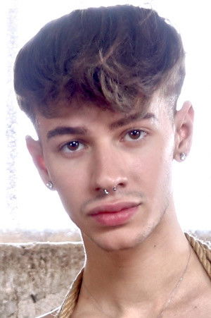 et billede af Gabriel Dior