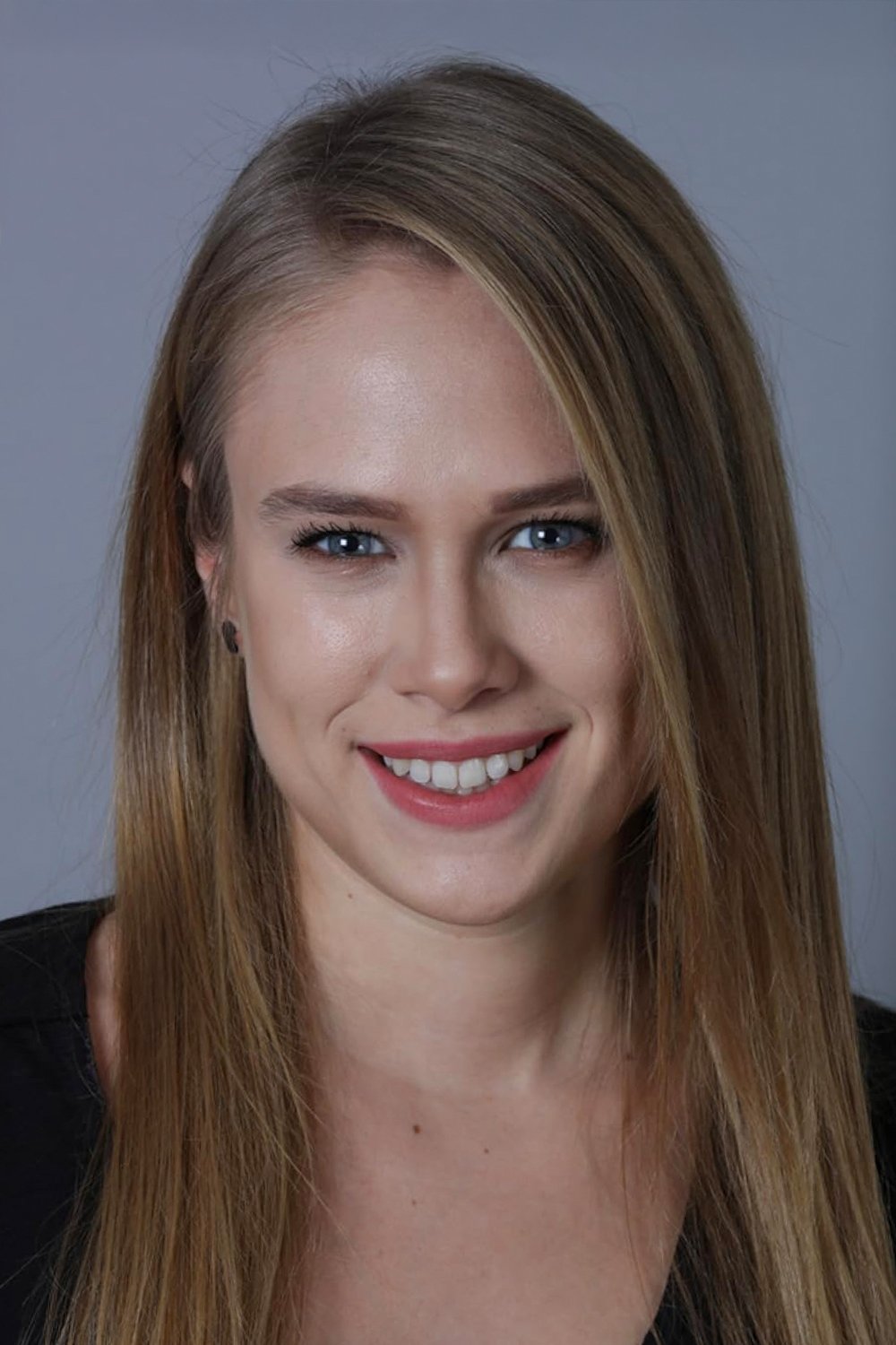 et billede af Begüm Öner