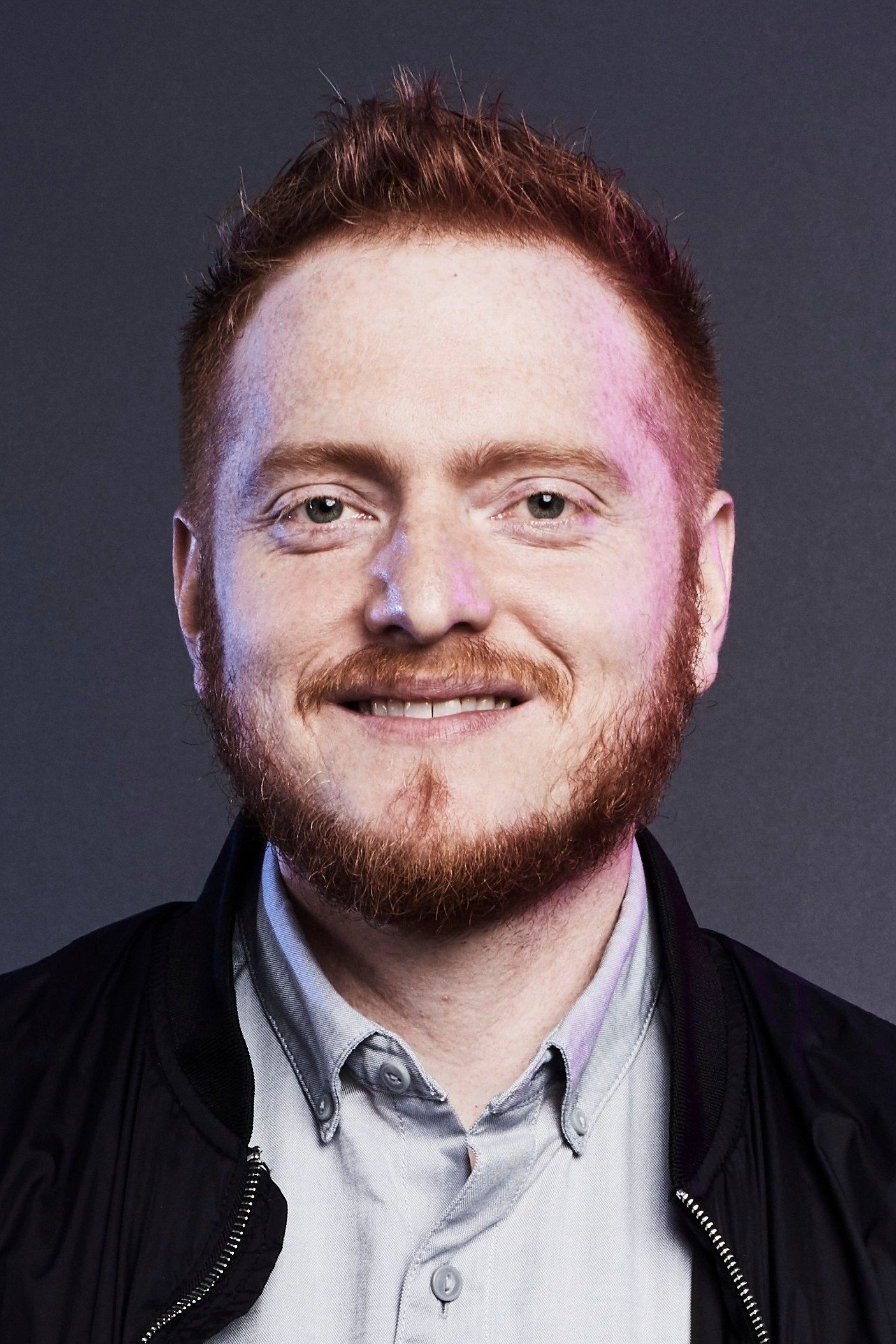 et billede af Bryan Woods