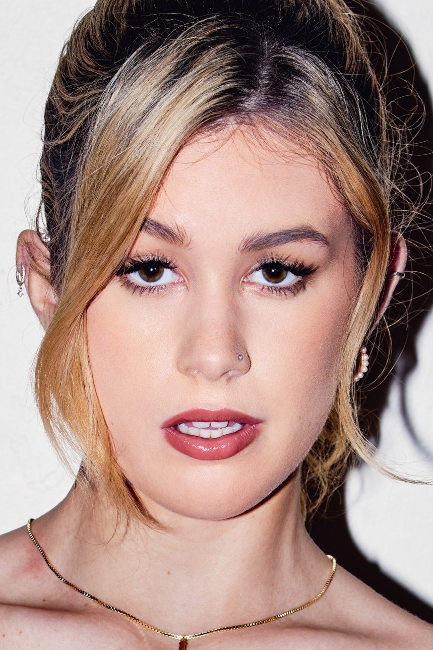 et billede af Ashley Alexander