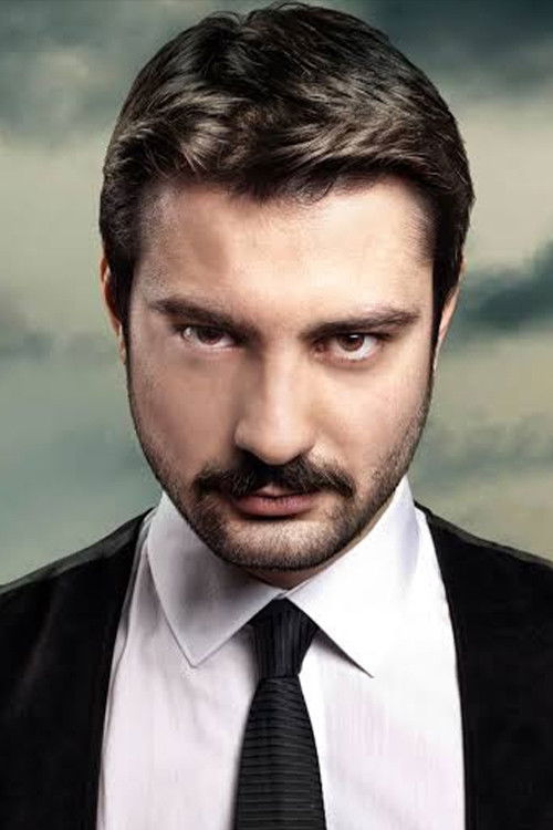 et billede af İzzet Başlak