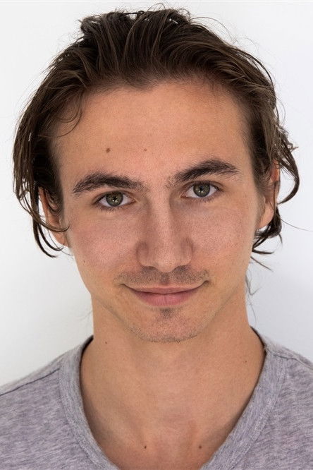 et billede af Ethan Heyler