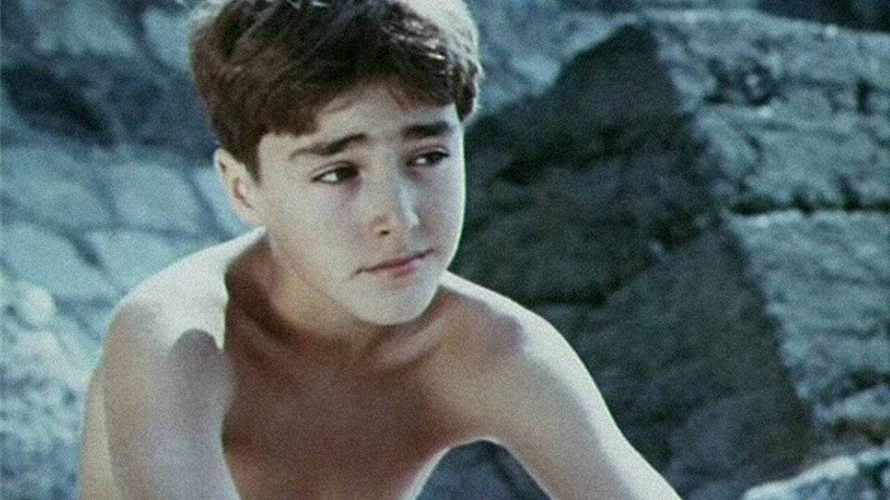 Holiday in Expectation of a Holiday (1989)