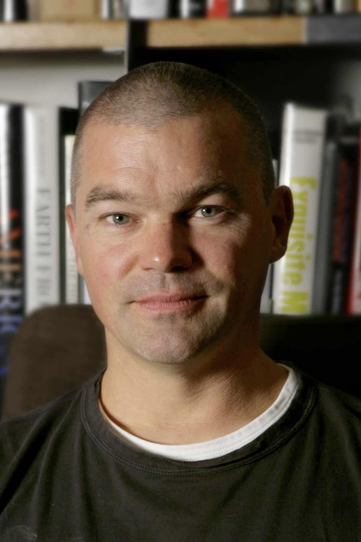 et billede af Angus Wall