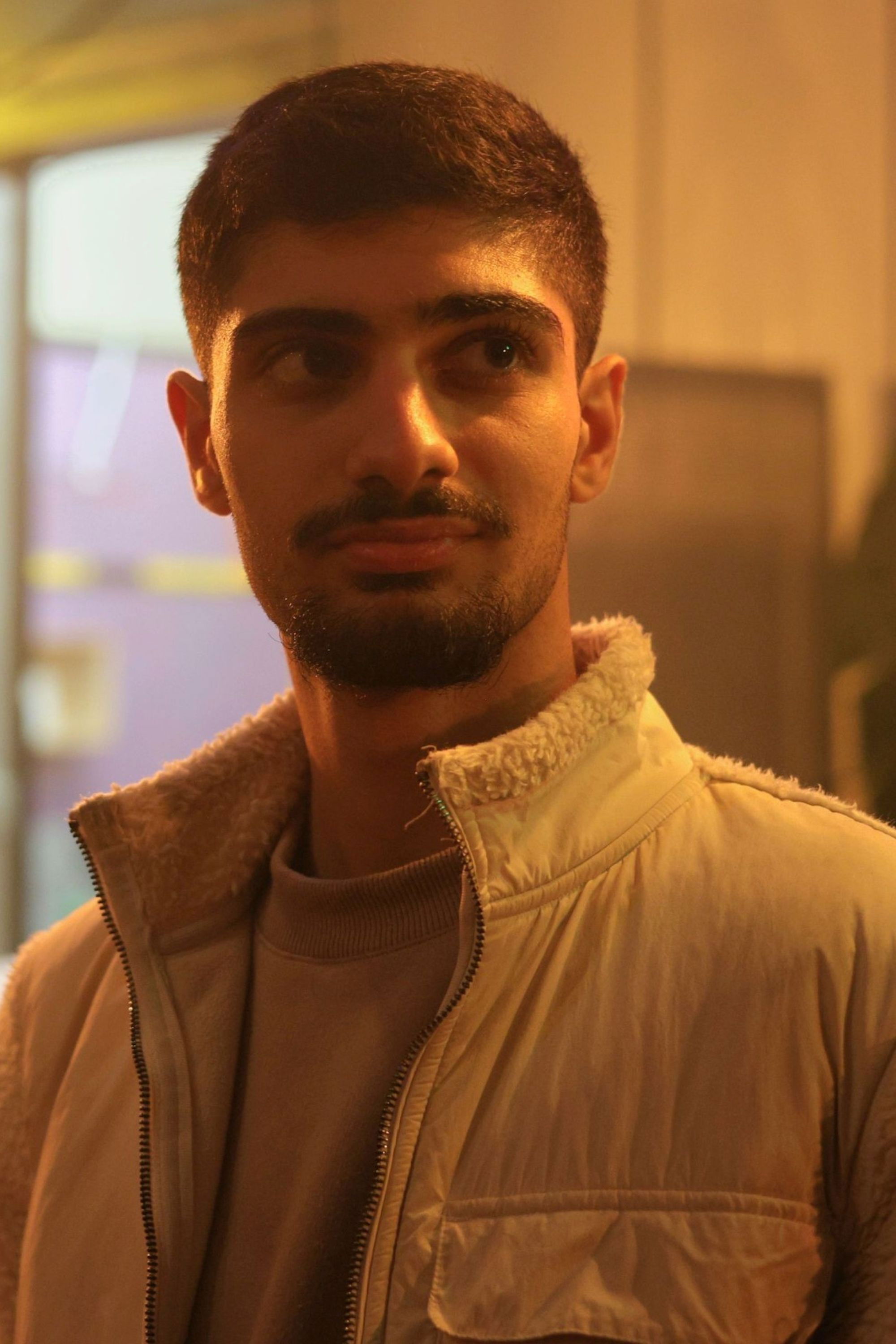 et billede af Ram Al-Khameesi