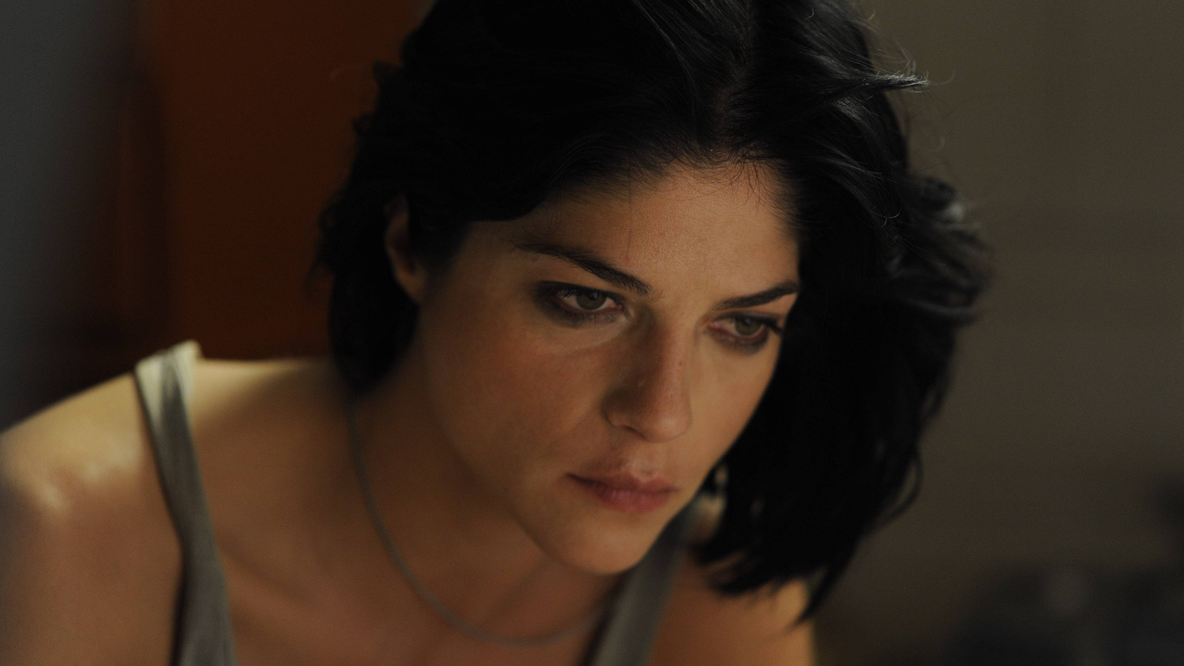 Dark Horse (2012)