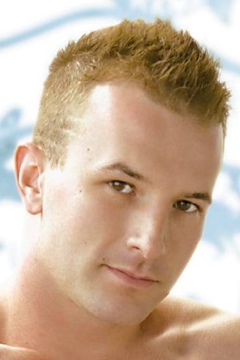 et billede af Cameron Adams