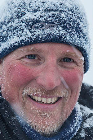 et billede af Paul Nicklen