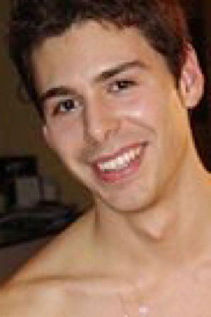 et billede af Logan Brolie