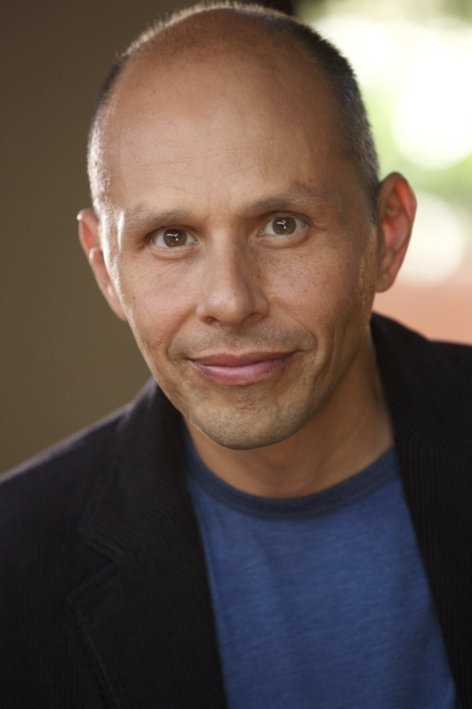 et billede af Eddie Santiago