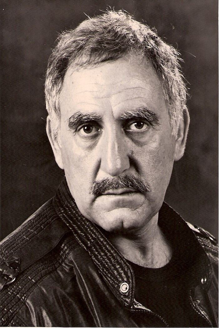 et billede af Reuven Dayan