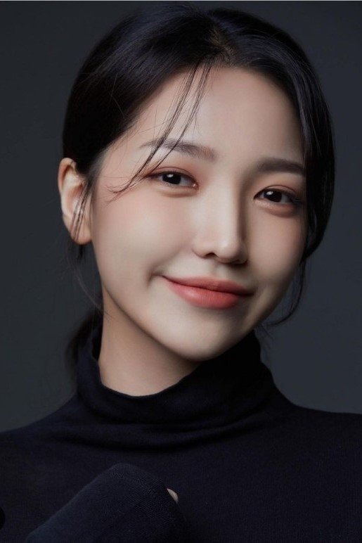 Yoo Chung-eun's picture in the cast