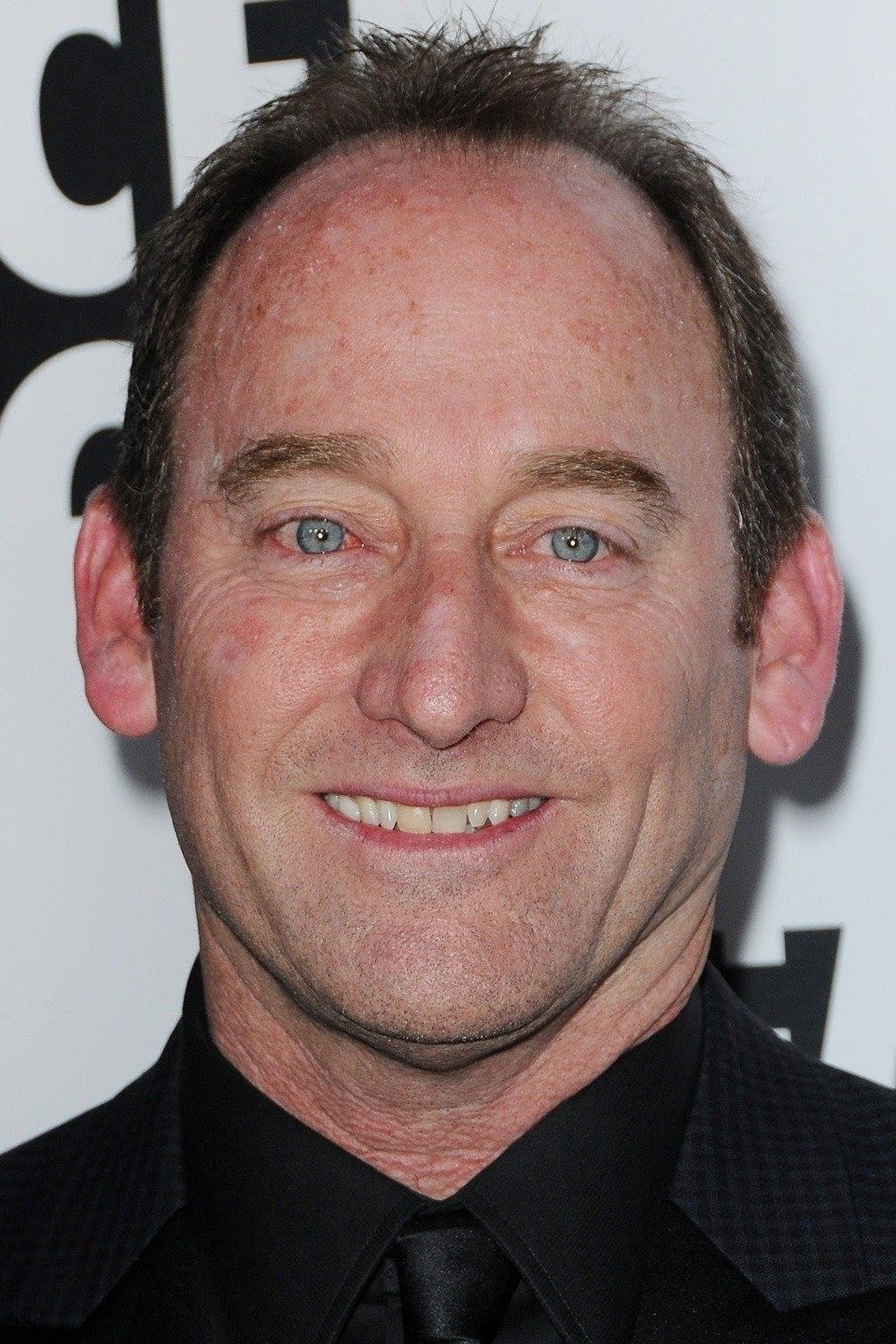 et billede af Skip Macdonald