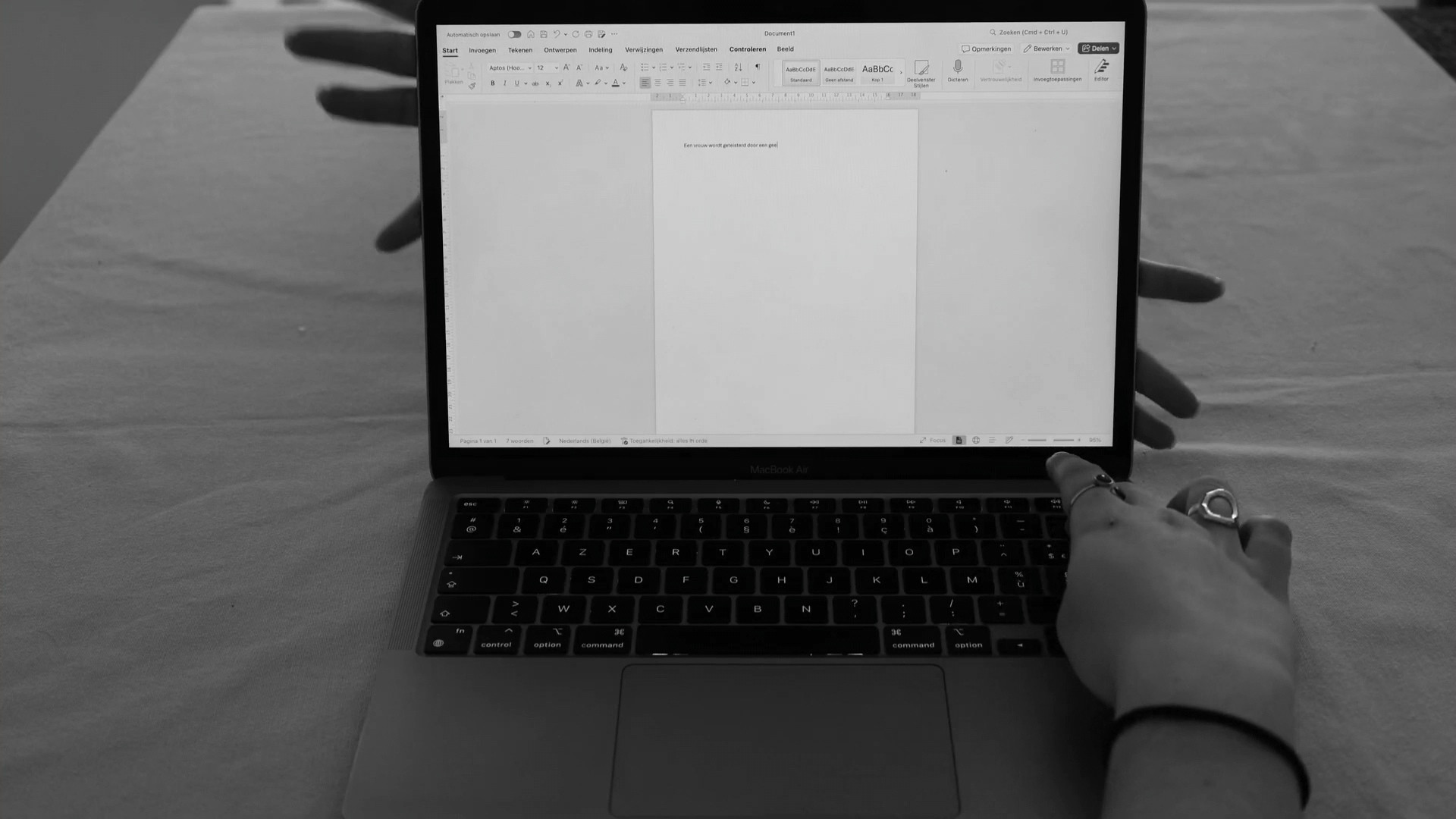 APORIA-HORROR Background