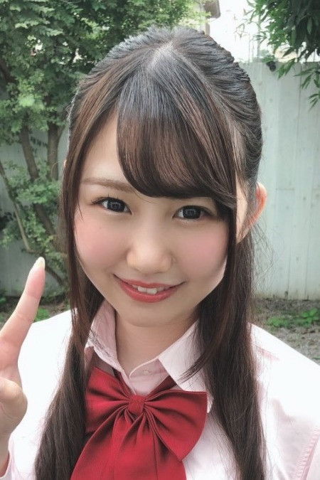 et billede af Monami Yuyu