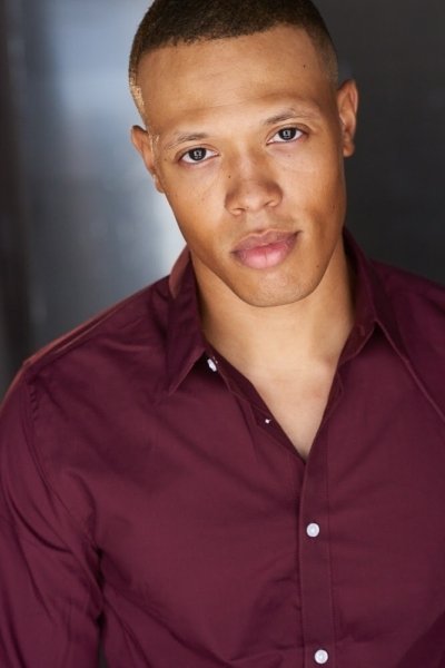 et billede af Caleb Lawrence