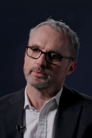 et billede af Stephen Armstrong