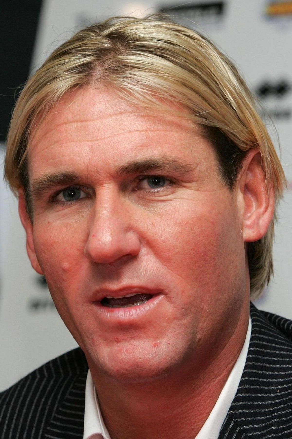 et billede af Simon Jordan