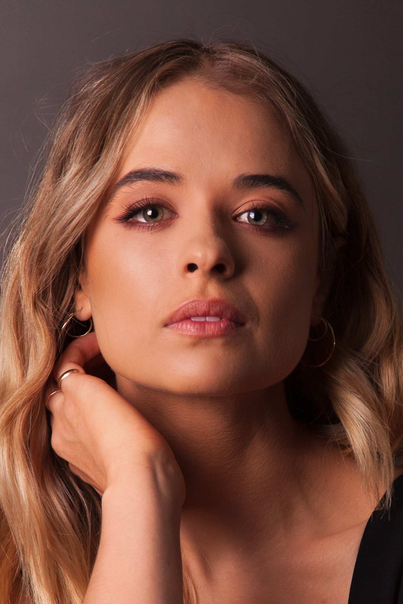 et billede af Raechelle Banno