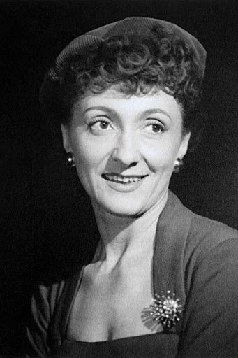 et billede af Annette Poivre