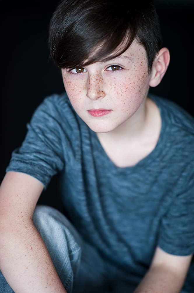 et billede af Shaia Lipnik