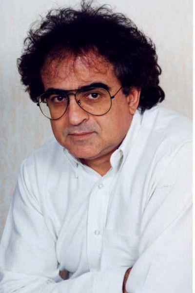 et billede af Mihalis Violaris