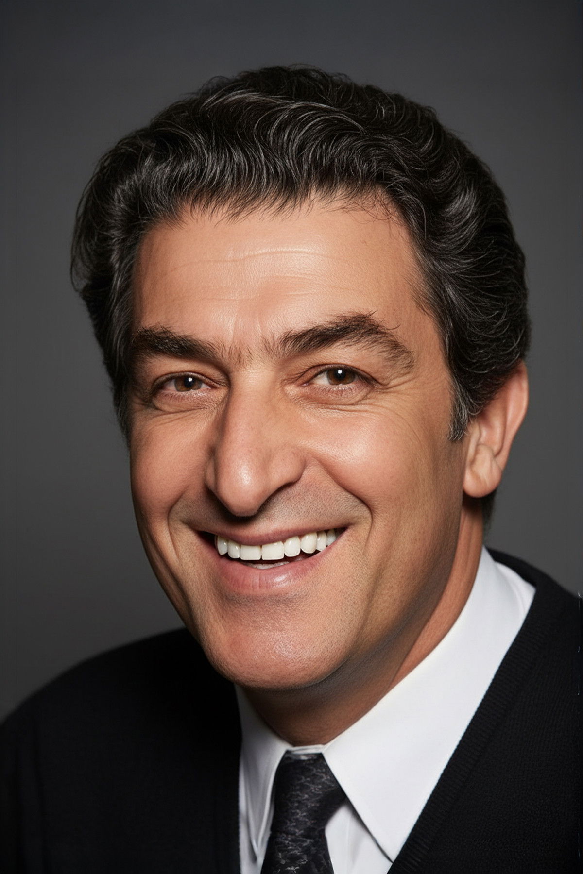 et billede af Mücap Ofluoğlu