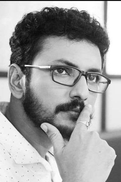 et billede af Koushik Roy