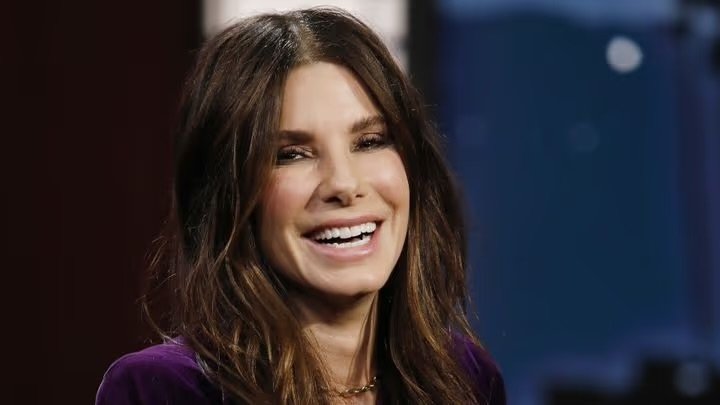 Jimmy Kimmel Live! - Season 20 Episode 33 : Sandra Bullock, Bill Burr, Lizzy McAlpine